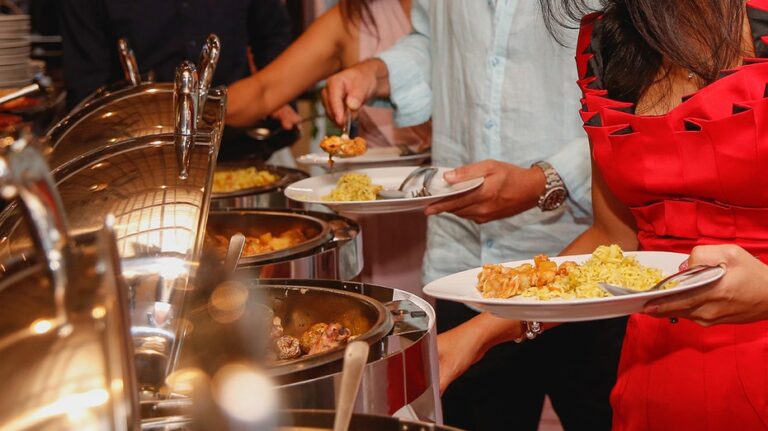 Mother of groom slams wedding guest over 'disrespectful' meal choice at reception