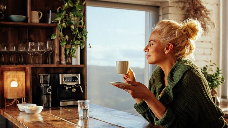 Coffee craze hits home as more Americans embrace in-house café culture