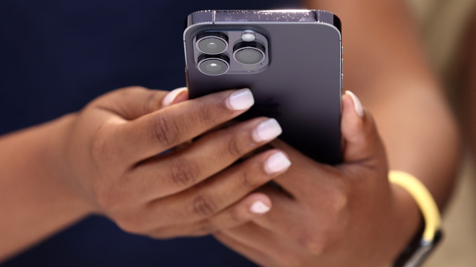 From friendly text to financial trap: the new scam trend