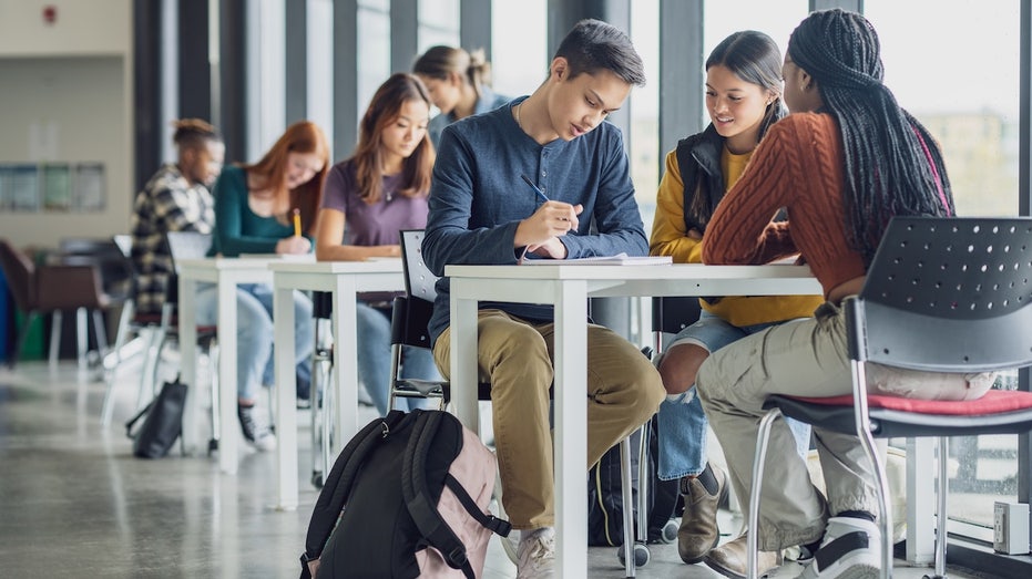 Transgender 'trend' sharply declining on American college campuses, new analysis finds