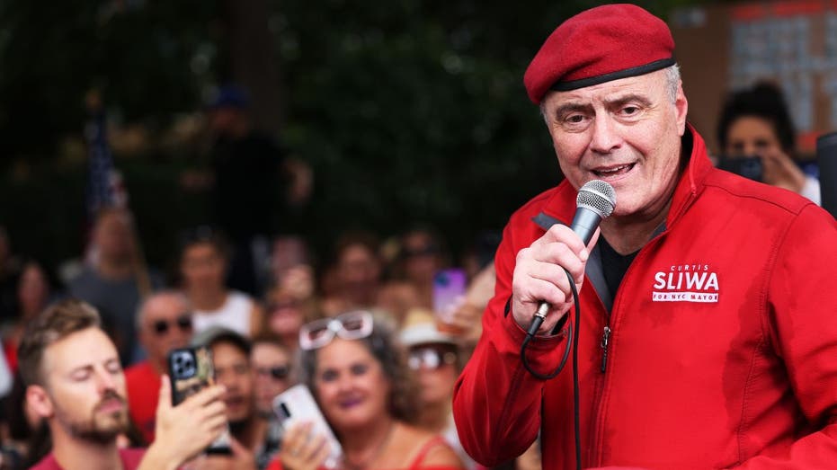 DAVID MARCUS: It's not Curtis Sliwa's job to save the Democrat Party from itself