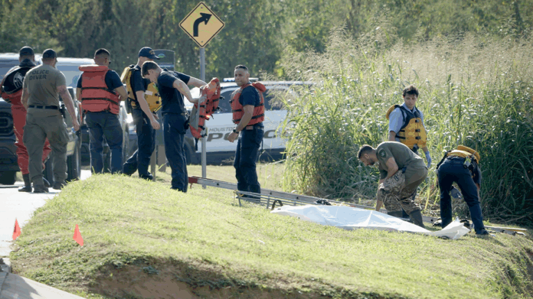 Former detective says string of Houston deaths may be linked to alleged ‘Smiley Face’ killer network