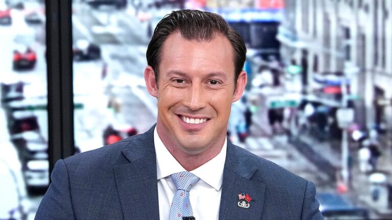 Fox News’ Joey Jones honored with excellence in journalism award at Tennessee Patriot Award Gala