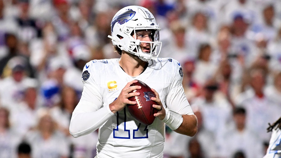 Bills fan reveals twist after he caught errant pass from Josh Allen, sparking viral moment