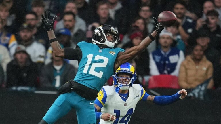 Jaguars' Travis Hunter notches first career touchdown vs Rams