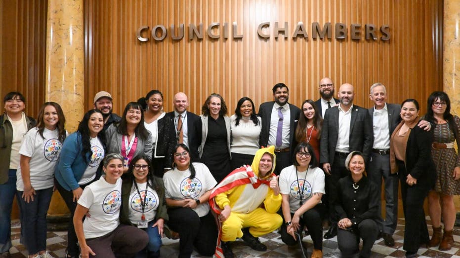 Portland codifies sanctuary status, orders city police to further separate from ICE