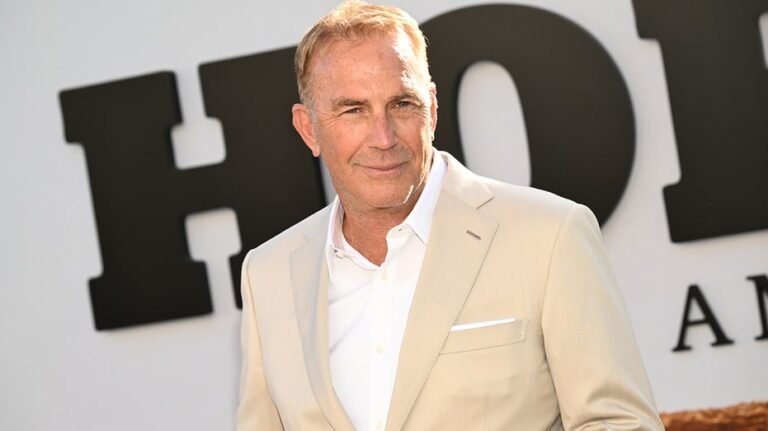 Kevin Costner says he's 'fighting' to keep kids together for holidays as a bachelor post-divorce
