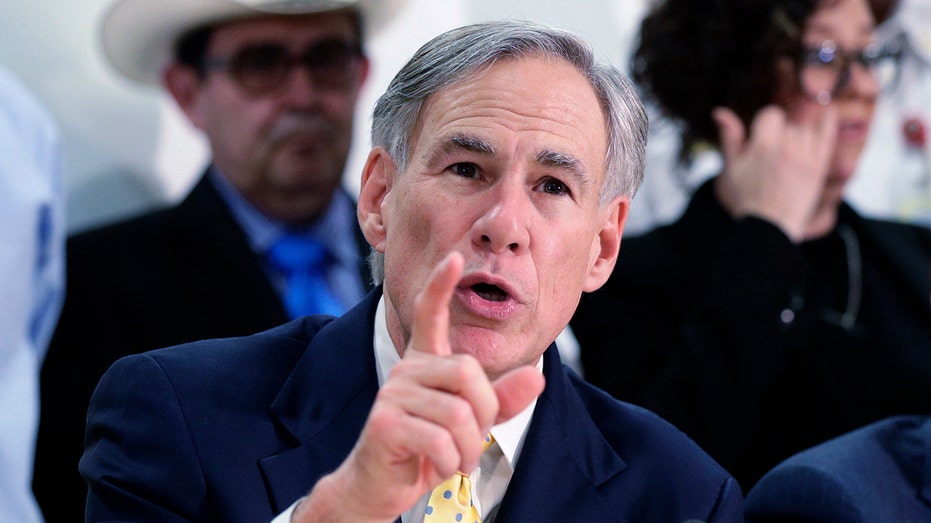 Abbott vows to impose a ‘100% tariff’ on anyone moving from NYC to Texas after Election Day
