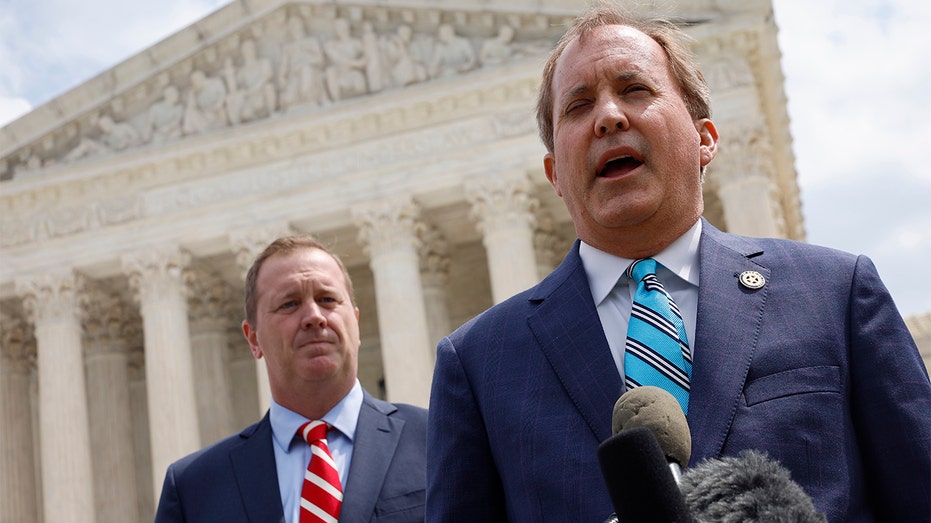 Texas AG investigating weightlifting competition that saw trans athlete compete against women