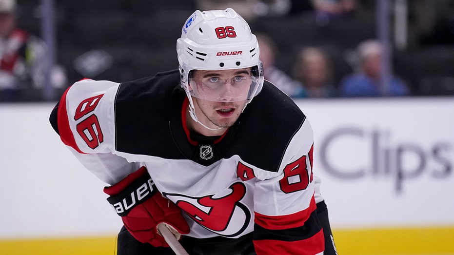 NHL star will miss time after cutting hand in 'fluke accident' at team dinner: report