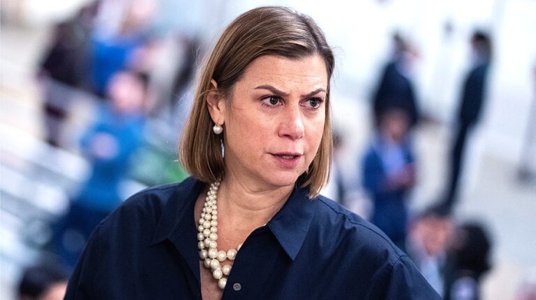 Slotkin goes silent when pressed on past Trump guard ‘shooting’ claims after DC attack