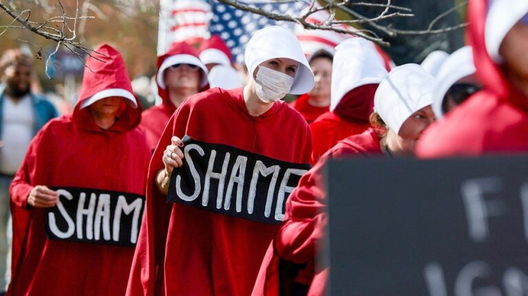 'Handmaid's Tale' author claims she's received more blowback from the left for not 'preaching the sermon'