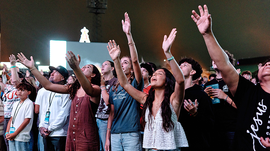 Pastor Greg Laurie launches crusade at campus where Charlie Kirk was killed, wants to bring hope from tragedy