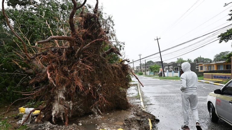 Influencers face backlash for 'tragedy tourism' during Hurricane Melissa