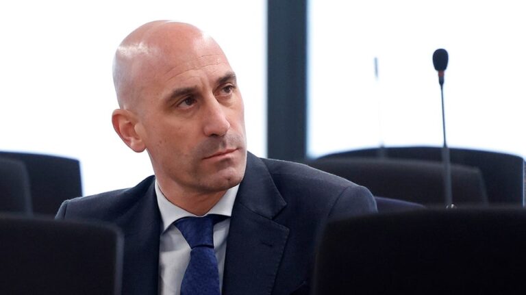 Disgraced ex-Spanish soccer boss pelted with eggs by uncle while promoting book