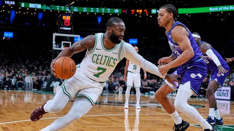 Celtics' Jaylen Brown slams NBA officials after apparent missed call in loss to Jazz: 'Cost us the game'