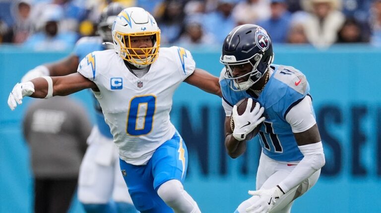 Chargers linebacker plays through tragic death of brother to record sack vs Titans