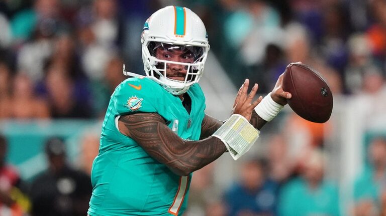 Dolphins' Tua Tagovailoa 'now playing to keep his job,' NFL insider says