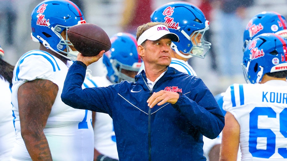Jake Paul takes jab at Lane Kiffin after LSU lures coach away from Ole Miss