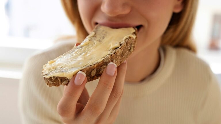 New study says vegetable oils aren't bad for your heart, but not everyone's convinced