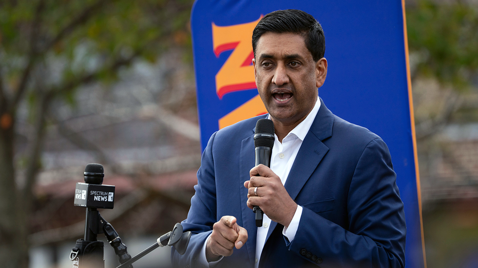 'Progressive capitalist' rallies for 'democratic socialist' candidate in NYC mayoral race