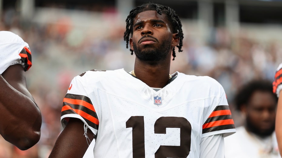 Who is Shedeur Sanders? NFL legend's son with one of the wackiest starts to a pro career yet