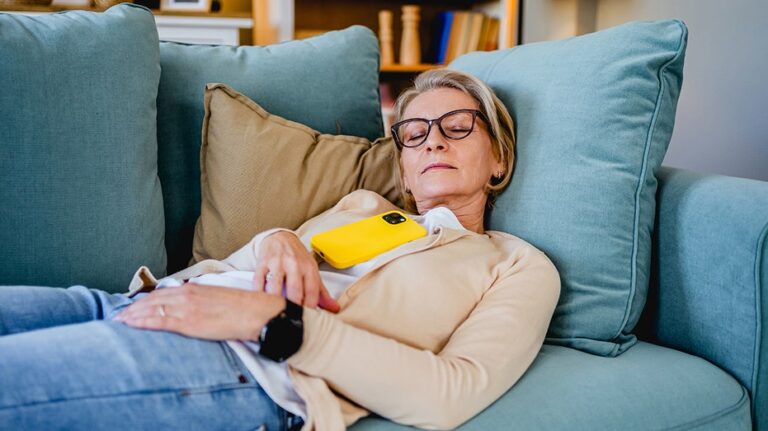 Does turkey actually make you sleepy? Here's the truth about the post-food snooze