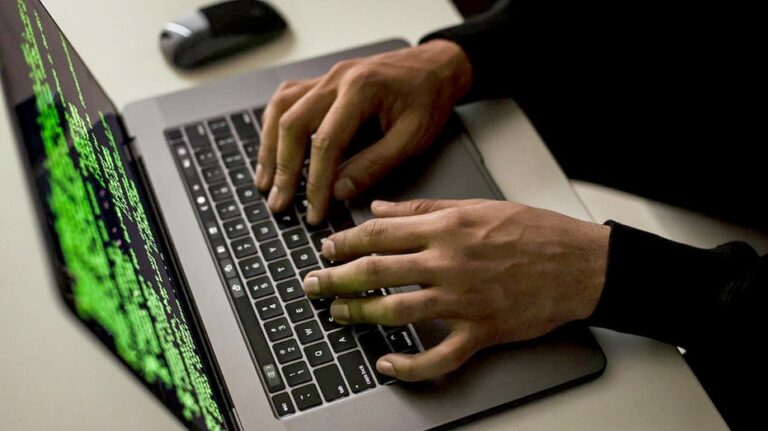 Data breach exposes 400,000 bank customers’ info
