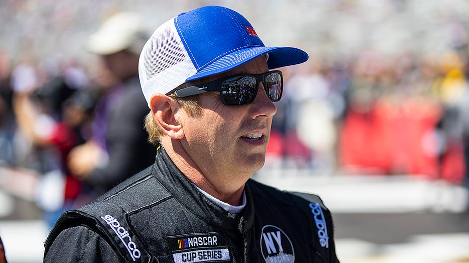 Ex-NASCAR star Greg Biffle, family members killed in North Carolina plane crash