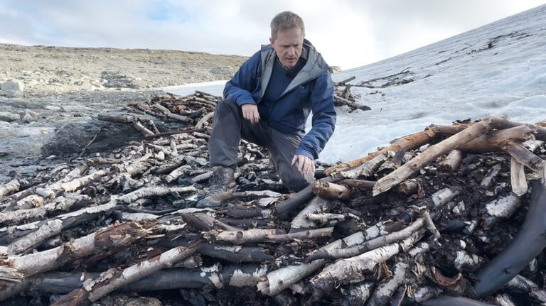 Melting mountain ice reveals 'rare' 1,500-year-old hunting facility still smelling of reindeer