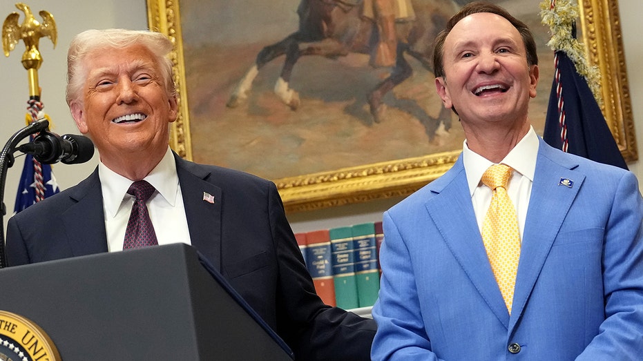 Trump taps Republican governor to serve as special envoy to Greenland