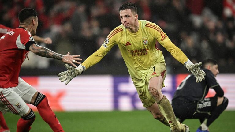 Pandemonium as Portuguese club's goalie nets dramatic score to enter Champions League knockout round