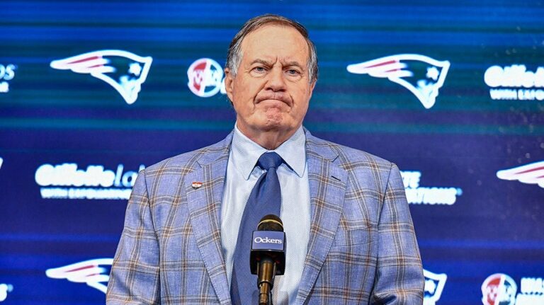 Second Hall of Fame voter explains choosing Robert Kraft over Bill Belichick