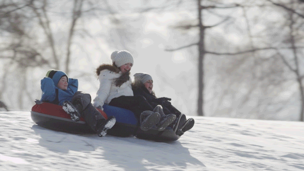 Kids need snow days, not more screen time, doctors say amid winter storms