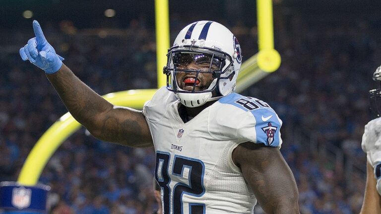 NFL Pro Bowl tight end spreading awareness on prostate cancer, a cause that hits home