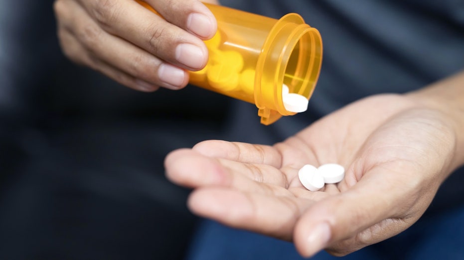 Smart pill confirms when medication is swallowed