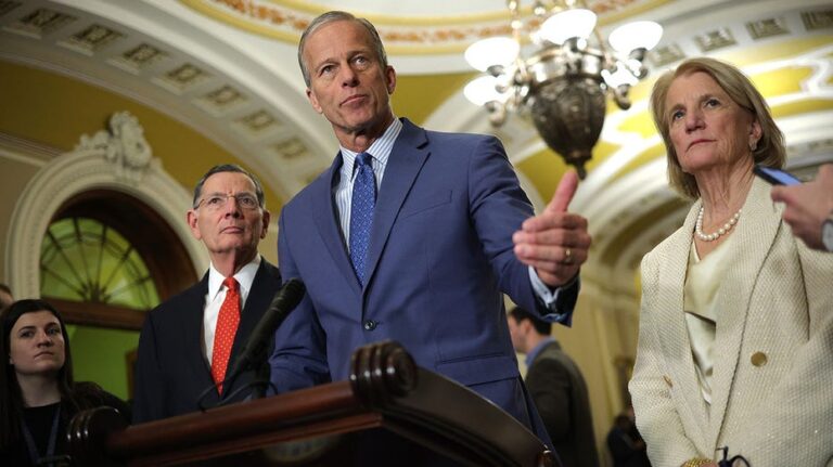 Senate Republicans tee up key shutdown test vote as Democrats dig in on DHS funding