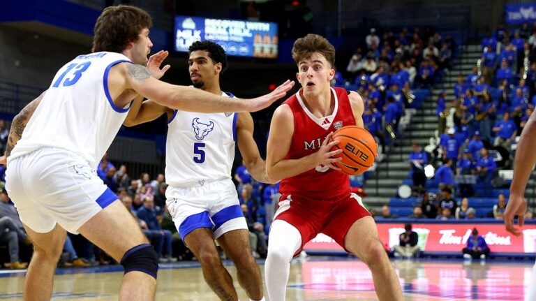 Miami RedHawks extend nation’s longest win streak to 23 games in record-breaking MAC run