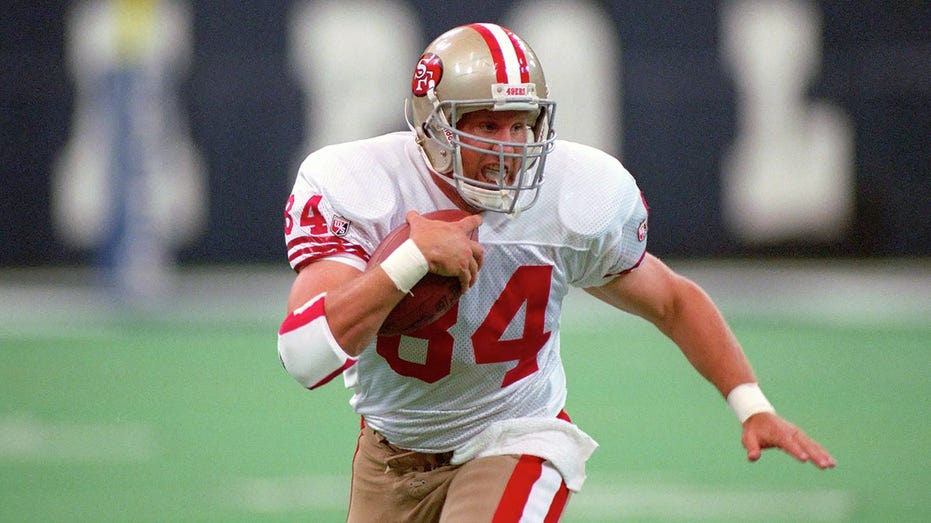 Super Bowl champion Brent Jones says NFL tight end position is 'exciting to watch' after productive seasons