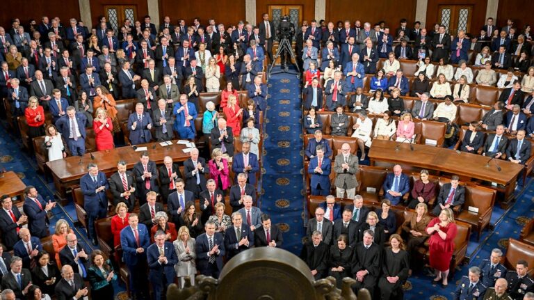 Thune calls out 'two Americas' as Democrats refuse to stand for war heroes, law enforcement at SOTU