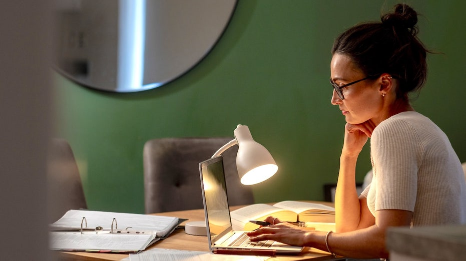 Common vision issue linked to type of lighting used in Americans' homes