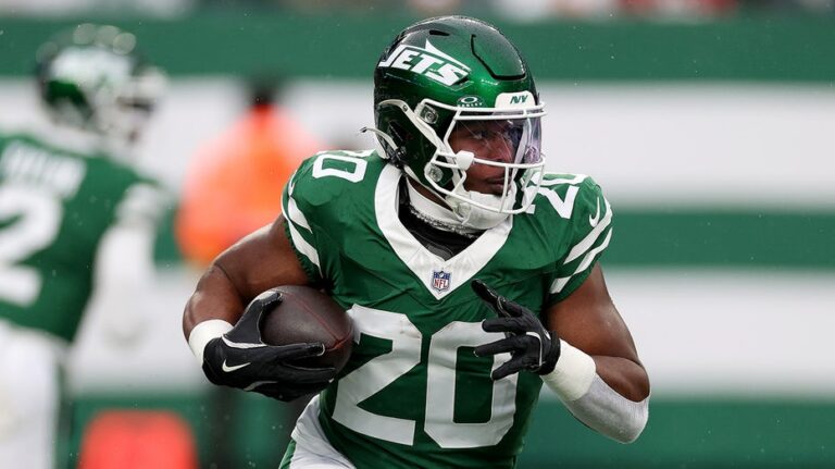 Jets' Breece Hall posts cryptic message after the team makes $14 million decision on his future