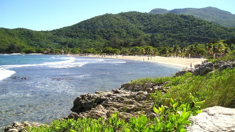 Officials urge Americans not to travel to island spot amid kidnappings, 6-figure ransom demands