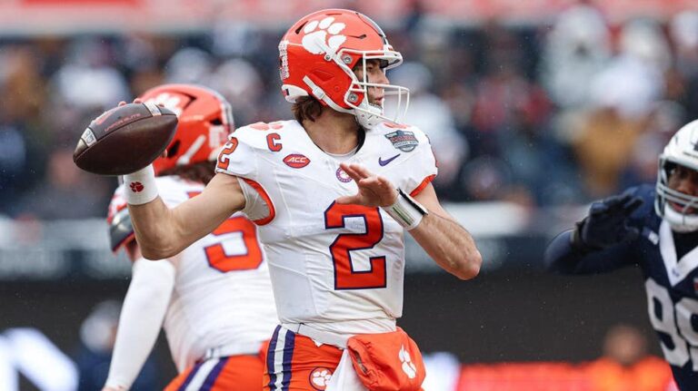 Jets trade up in fourth round of NFL Draft to select quarterback weeks after getting Geno Smith