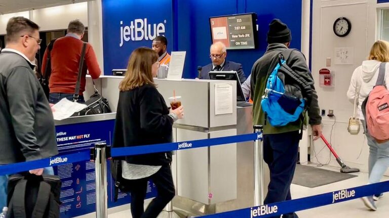 Flight passengers warn new boarding overhaul could trigger more chaos at the gate