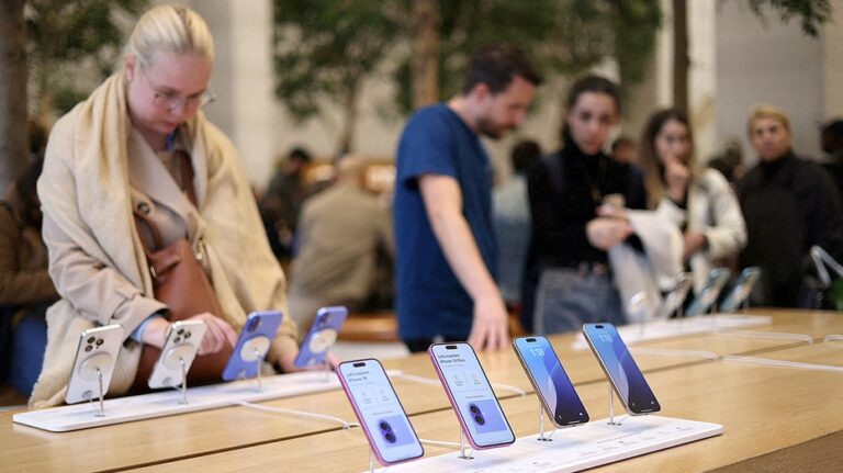 Apple’s $250M Siri settlement: Are you owed cash?