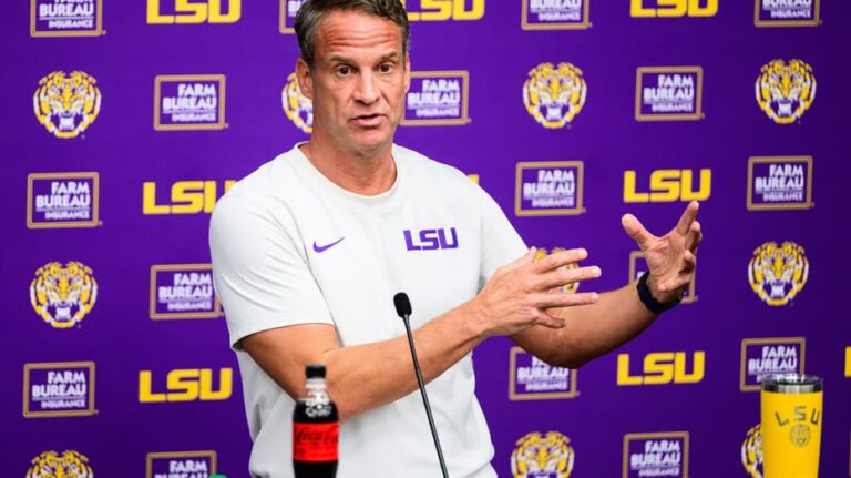 Lane Kiffin savagely destroyed on social media after insane Ole Miss segregation comments